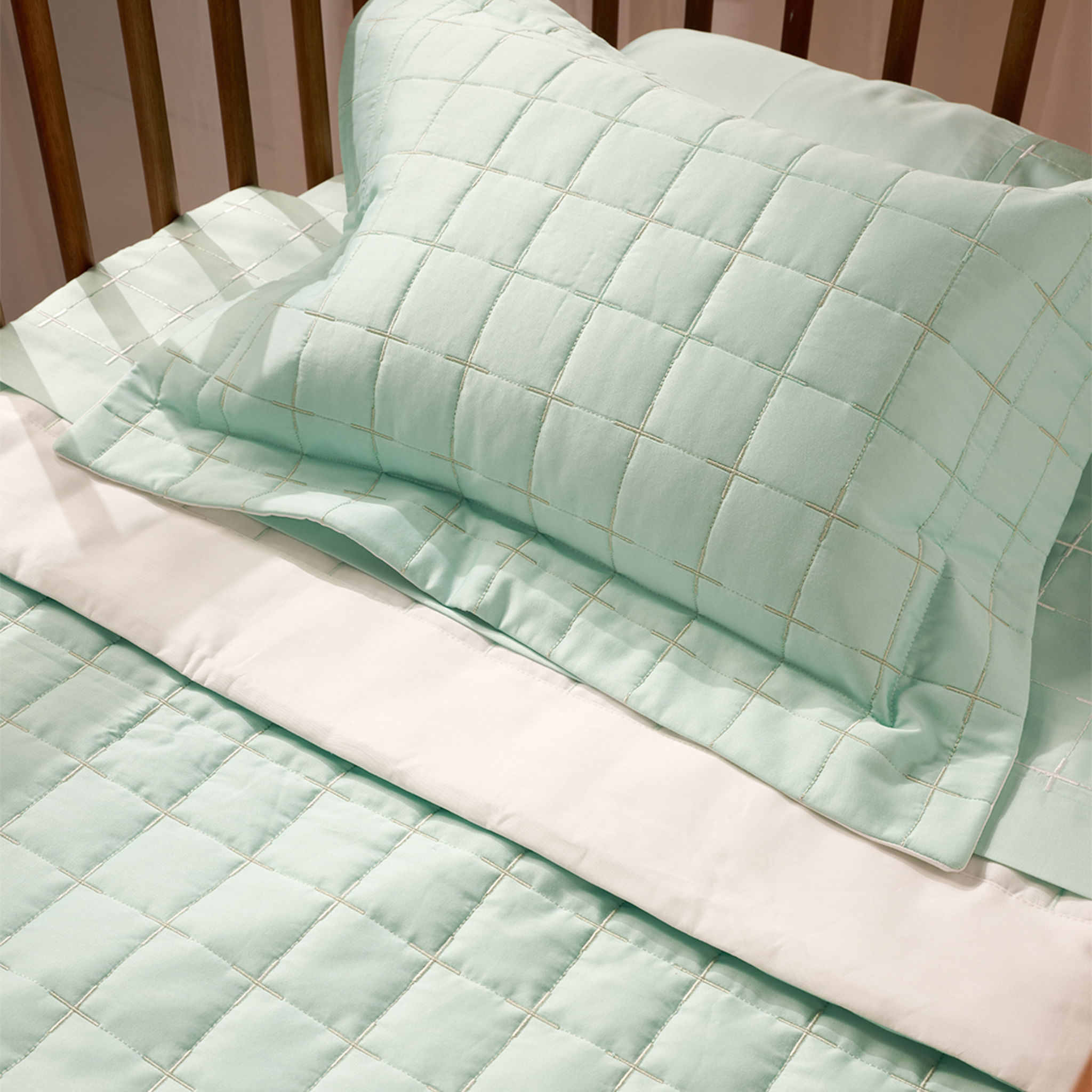 07 03 0342 Colcha Quadrilage Verde Branco 002